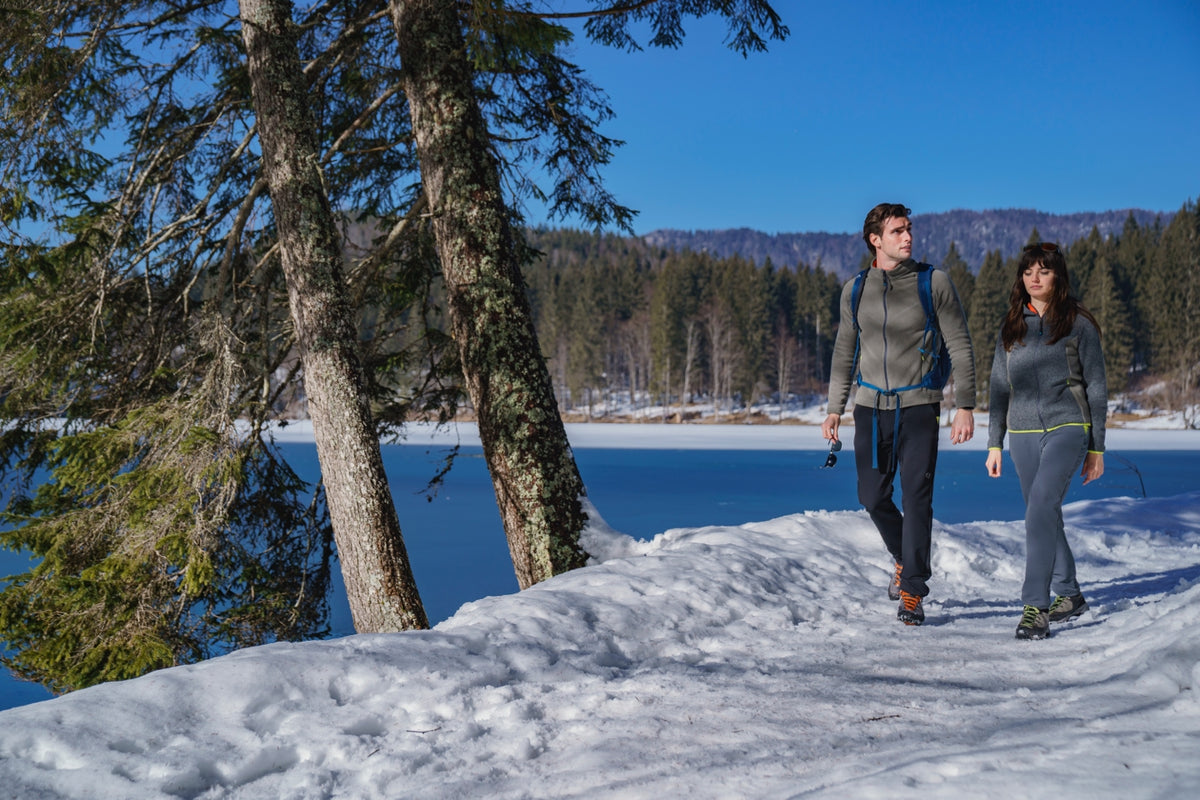 Come vestirsi per un trekking invernale – DKB Sport
