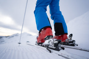 Guida agli attacchi sci per alpinismo e discesa libera