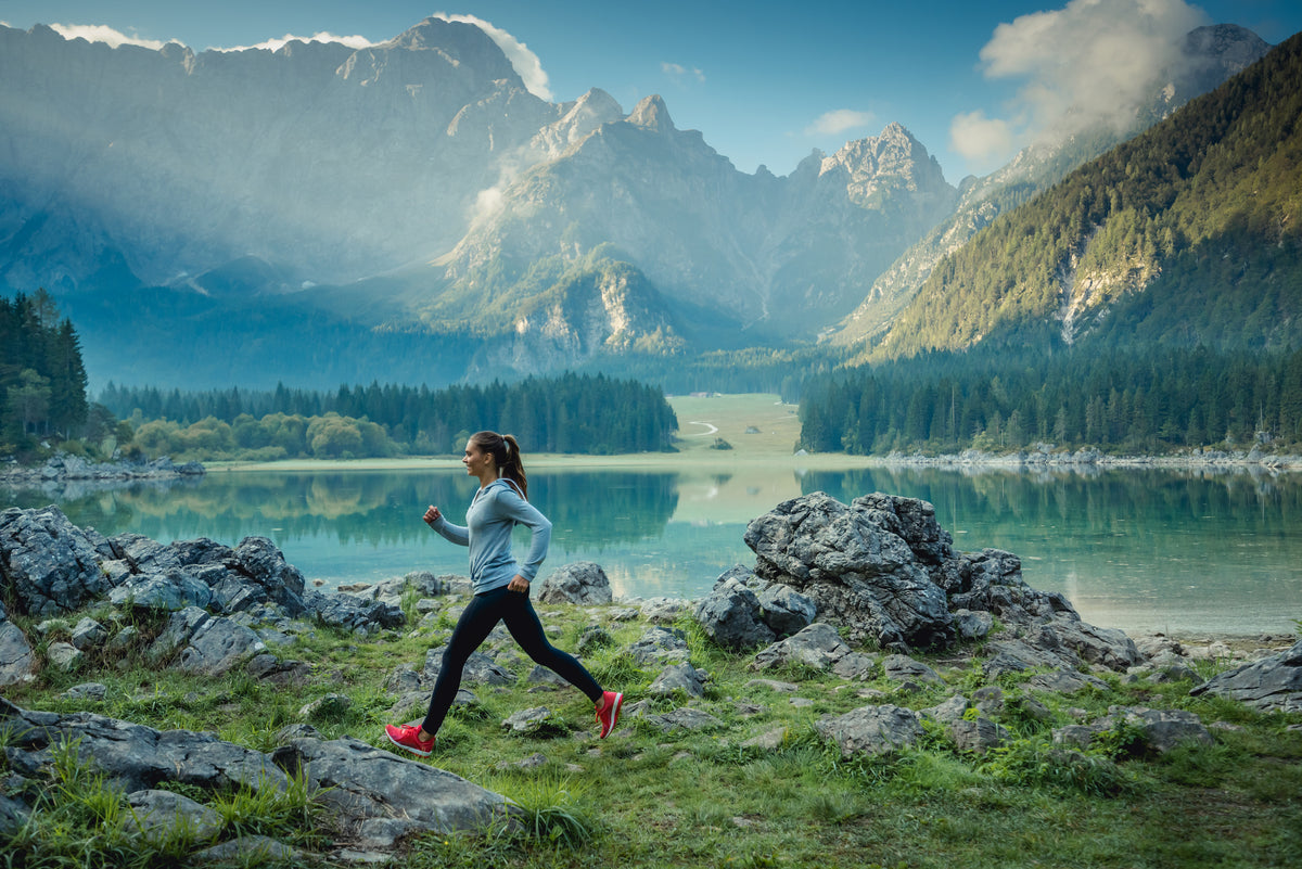 Maglia termica donna: caratteristiche e guida all'acquisto